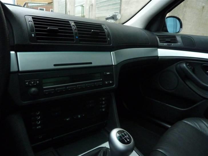 BMW E39 528i SOLGT billede 19