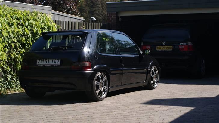 Citroën saxo 16v SOLGT - sådan ser bagklappen så ud efter lidt plade og spartel. billede 11