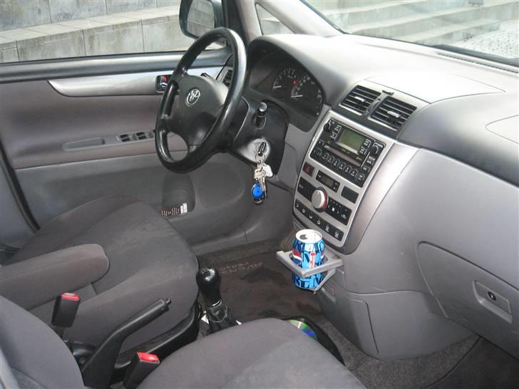 Toyota Avansis Sportsvan (SOLGT) billede 6