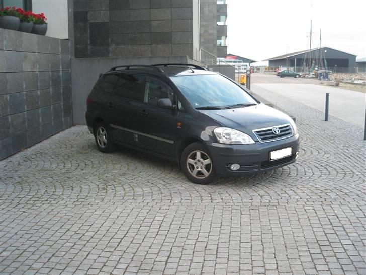 Toyota Avansis Sportsvan (SOLGT) billede 13