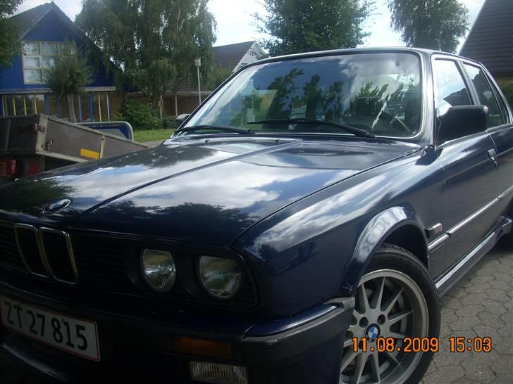 BMW E30 320i billede 5