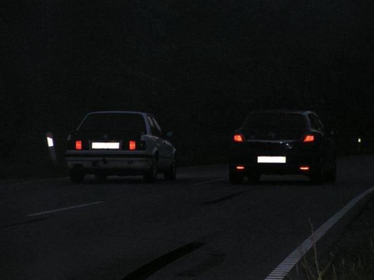 BMW 320 til solgt. - man skulle ikke tage fejl af den opel 180hk!!! billede 17