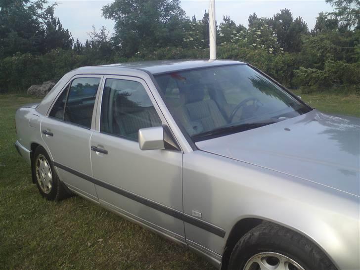 Mercedes Benz 124 300D RIP billede 3