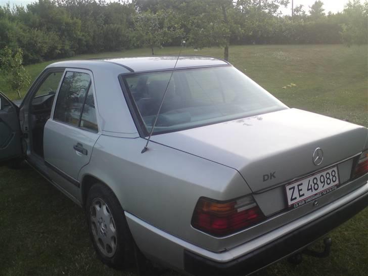 Mercedes Benz 124 300D RIP billede 4