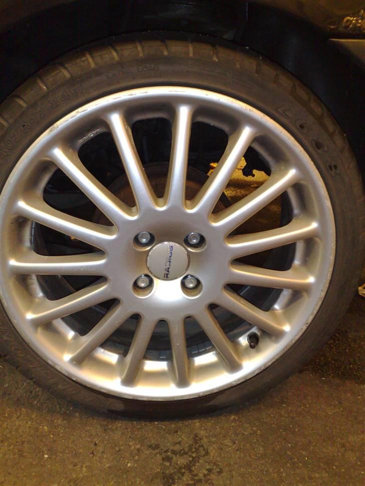 Toyota Corolla E101  SOLGT billede 3