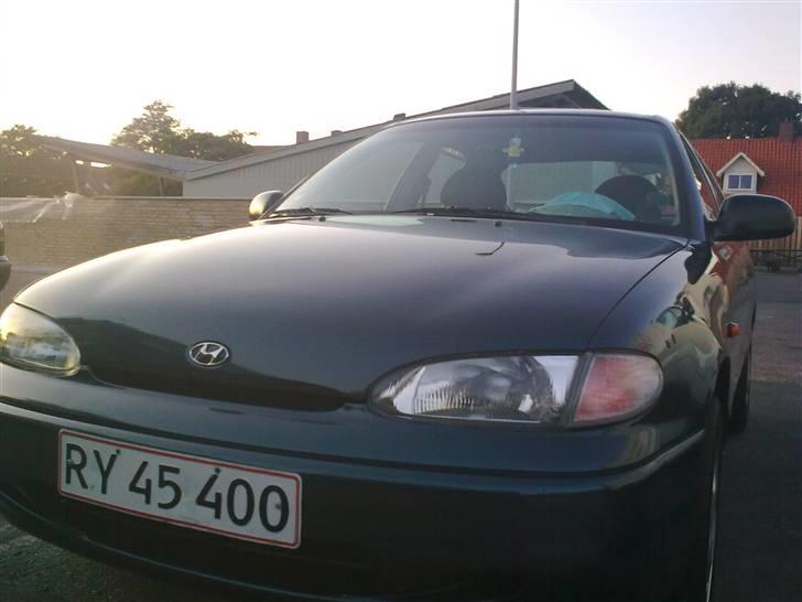 Hyundai Accent 1,5 GLS *SOLGT* - En flot bil  billede 18