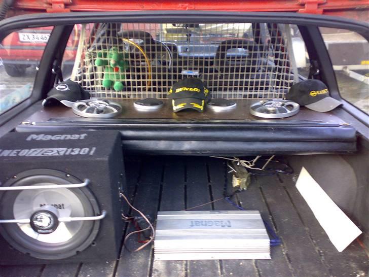 Opel kadett std. gsi ( under ombygning ) billede 17