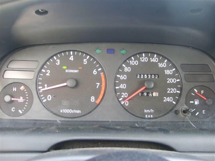 Toyota Corolla E10 byttet billede 17