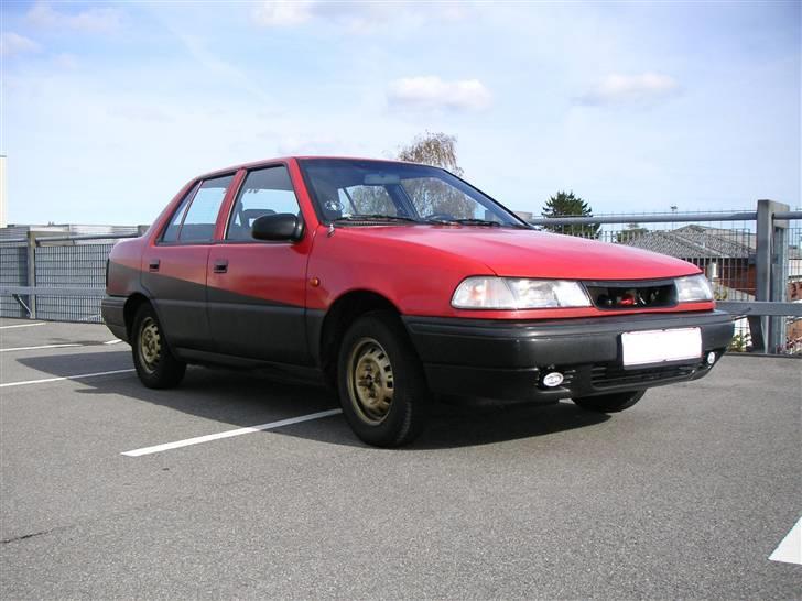 Hyundai Pony billede 2