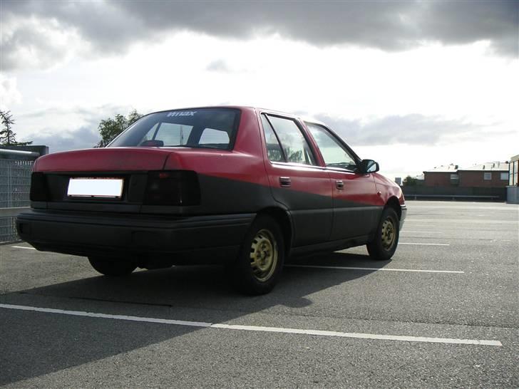 Hyundai Pony billede 3