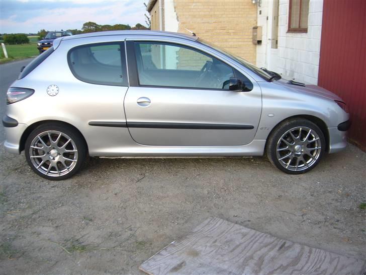 Peugeot 206 GTI --> TS4<-- RIP... - Mine gamle Dotz Nardo fælge... billede 10