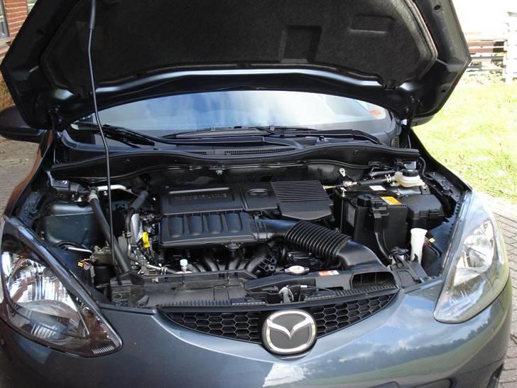 Mazda 2 - 1,3 Advance, 5 dørs *SOLGT* billede 16