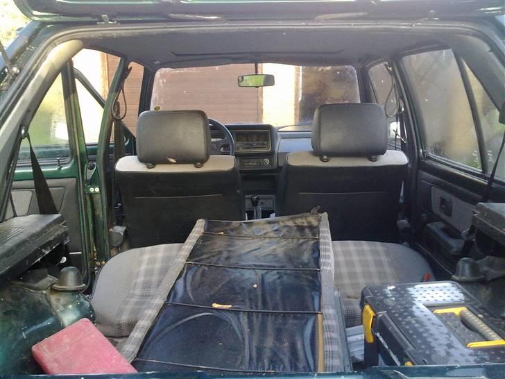 VW Golf 1 gx  ''skrottet'':( - herinde skal der en del arbejde til.. billede 8