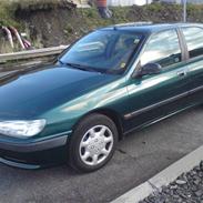Peugeot 406