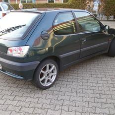 Peugeot 306