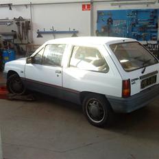 Opel corsa a  skrottet