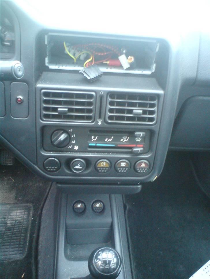 Peugeot 106 1,4i XS billede 11