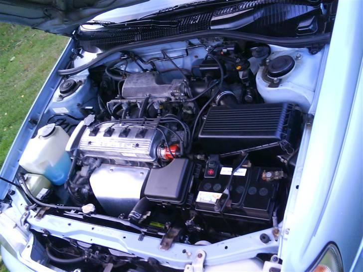 Toyota carina e 1.6 xli SOLGT ;( billede 3