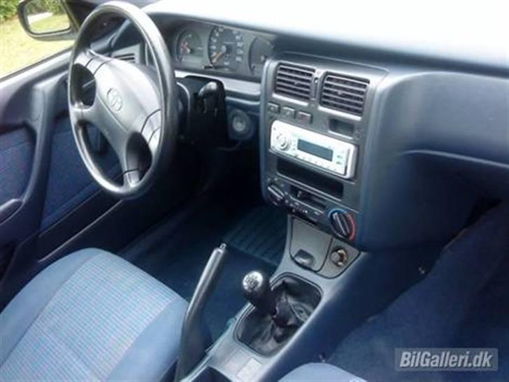 Toyota carina e 1.6 xli SOLGT ;( billede 6