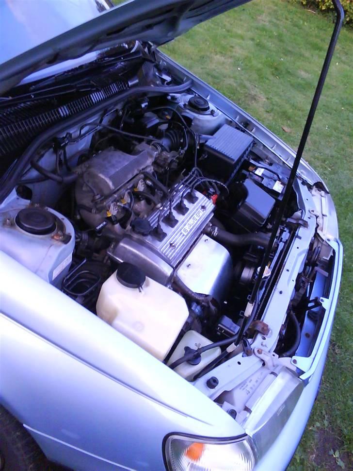 Toyota carina e 1.6 xli SOLGT ;( billede 15