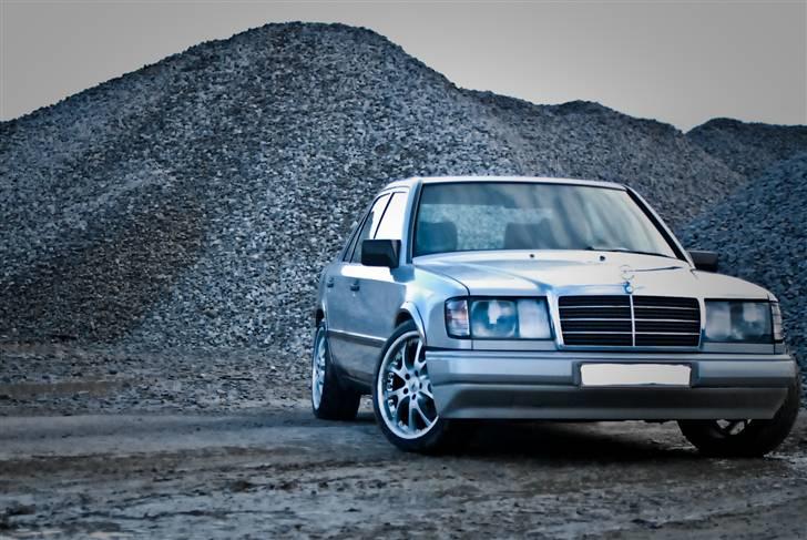 Mercedes Benz 230E "SOLGT" billede 5