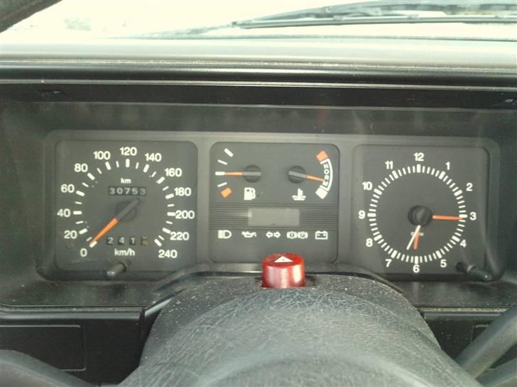 Ford Sierra 2.0 DOCH SOLGT billede 7