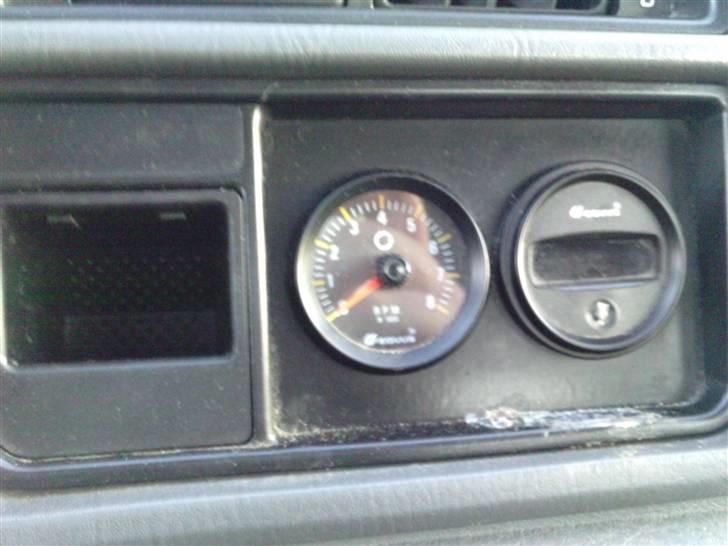 Ford Sierra 2.0 DOCH SOLGT billede 8