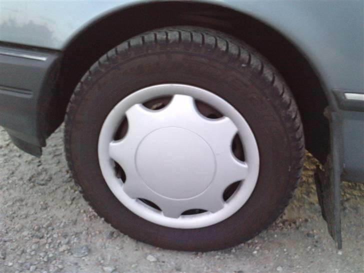 Ford Sierra 2.0 DOCH SOLGT billede 14