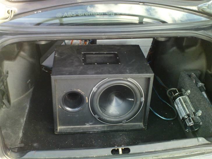 VW vento solgt billede 11