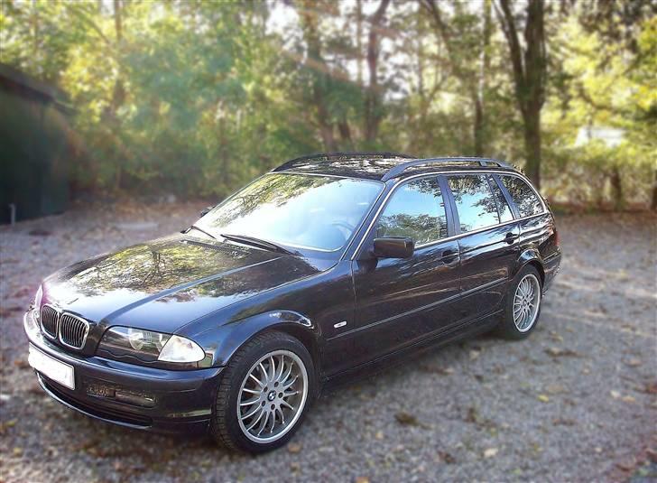 BMW e46 320i touring *solgt* billede 1
