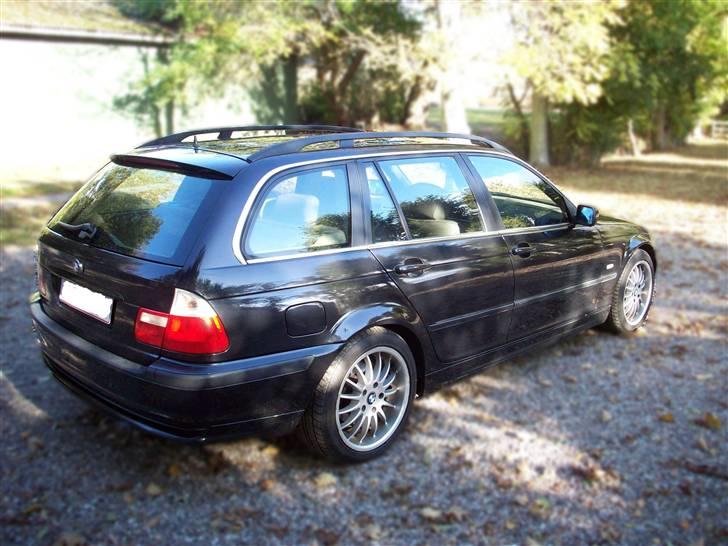 BMW e46 320i touring *solgt* billede 3