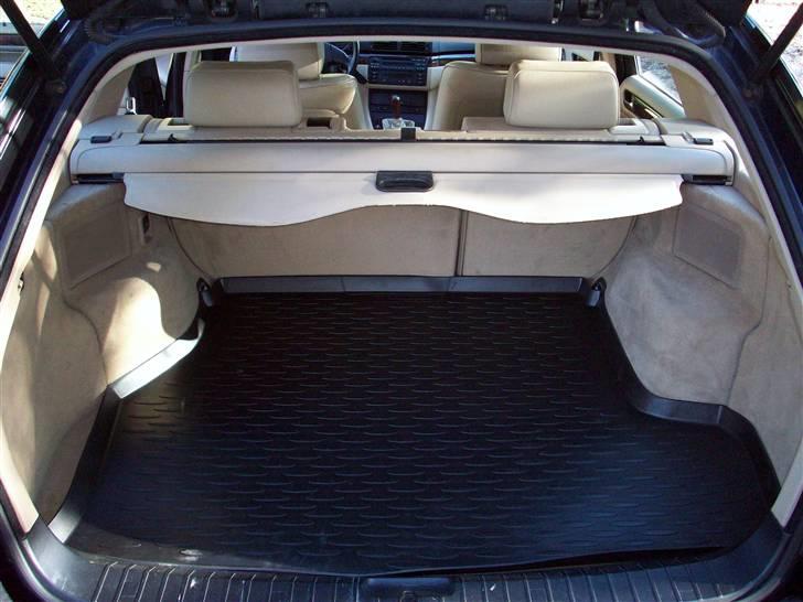 BMW e46 320i touring *solgt* - lækkert bagagerum med masser af plads billede 10