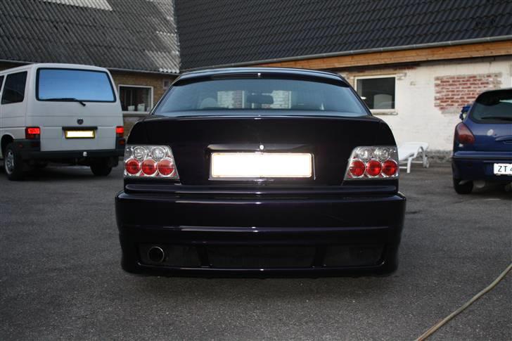 BMW 320i e36 Byttet - Som den ser ud idag. 13/10/2009 billede 5