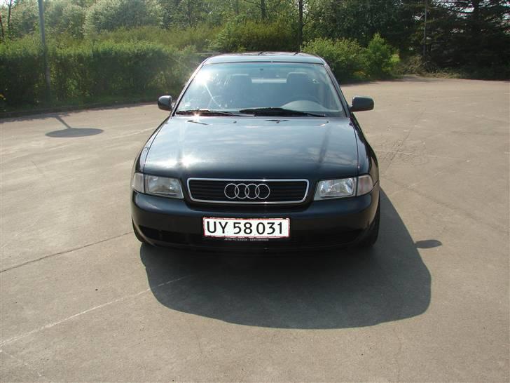 Audi a4 smadret :( - Billeder af biler - Uploaded af kenneth a