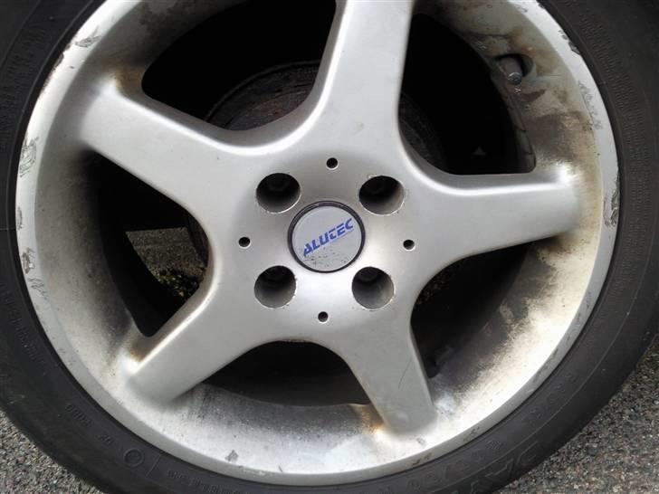 VW Golf II Florida-solgt - smadrede fælge, men bedre end ingenting billede 6