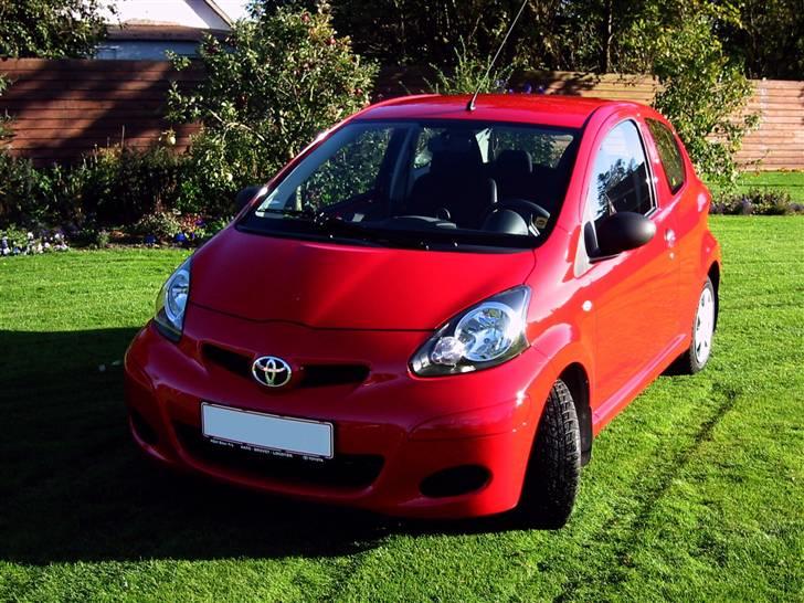 Toyota Aygo 1.0 VVT-i m. VSC billede 2