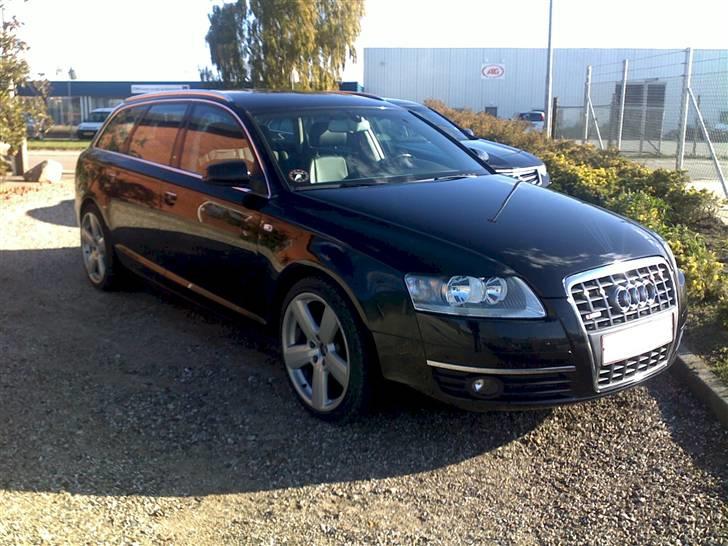 Audi A6 2.4 V6 Avant billede 3