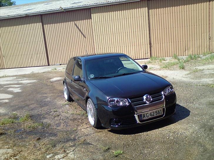 VW Golf 4 [tidligger bil] billede 1