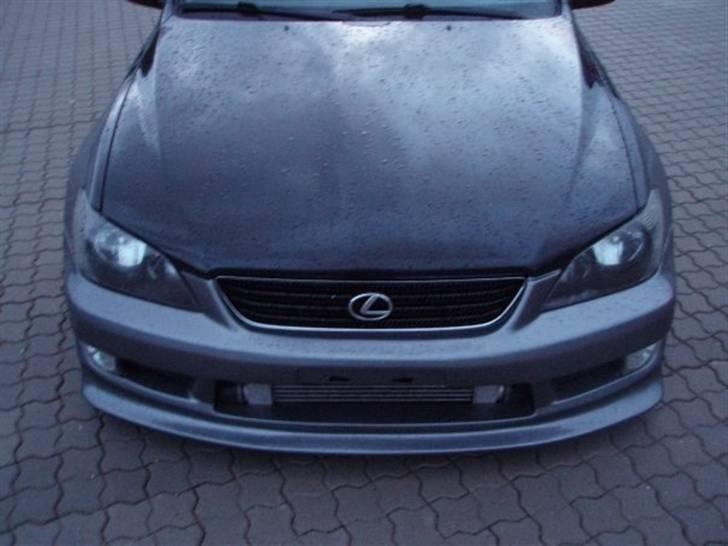 Lexus IS 200 billede 20