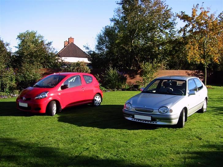 Toyota Aygo 1.0 VVT-i m. VSC - Det er Aygo´en der er "Fars Dyt" billede 18