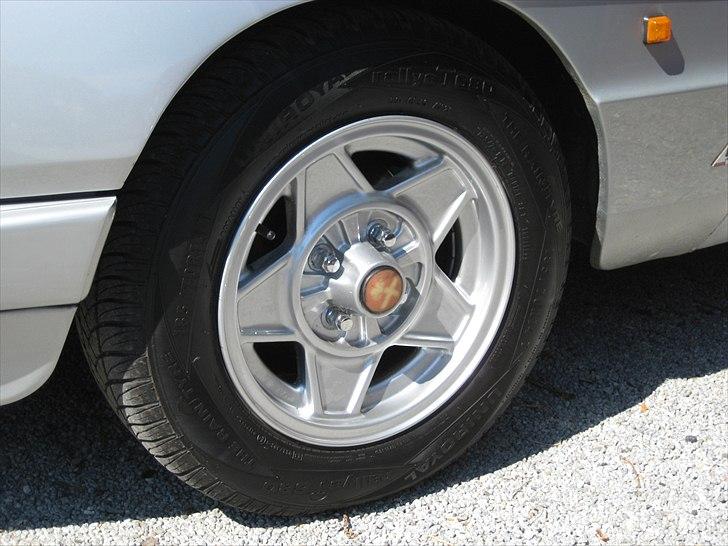 Alfa Romeo Spider Veloce - Cromodora CD35 magnesium fælge var originalt ekstraudstyr til Spider Serie III billede 14