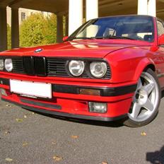 BMW E30 320I *SOLGT*