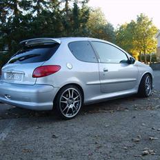 Peugeot 206 GT 