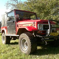 Toyota Landcruiser BJ42