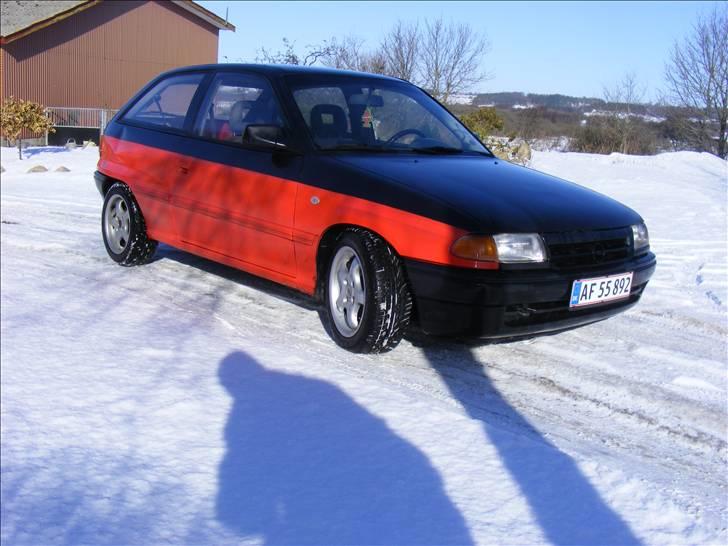Opel astra f smadret billede 2