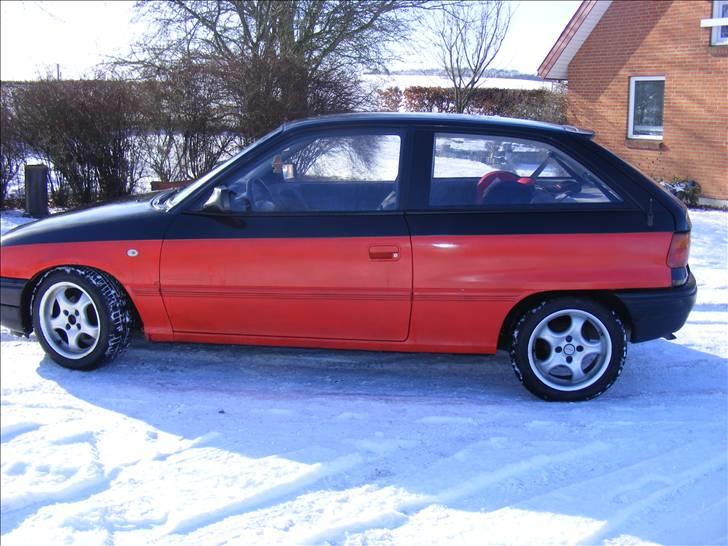 Opel astra f smadret billede 5