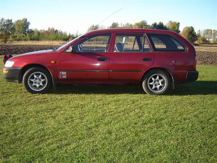 Toyota Corolla ce 100 Van billede 3