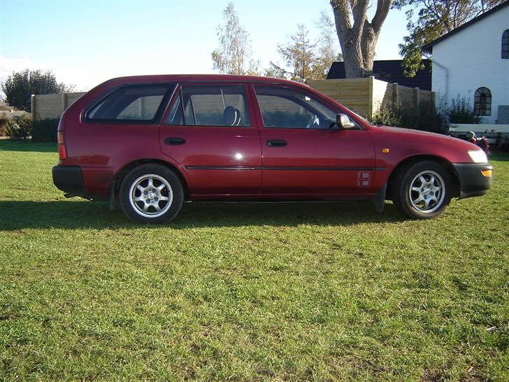 Toyota Corolla ce 100 Van billede 5