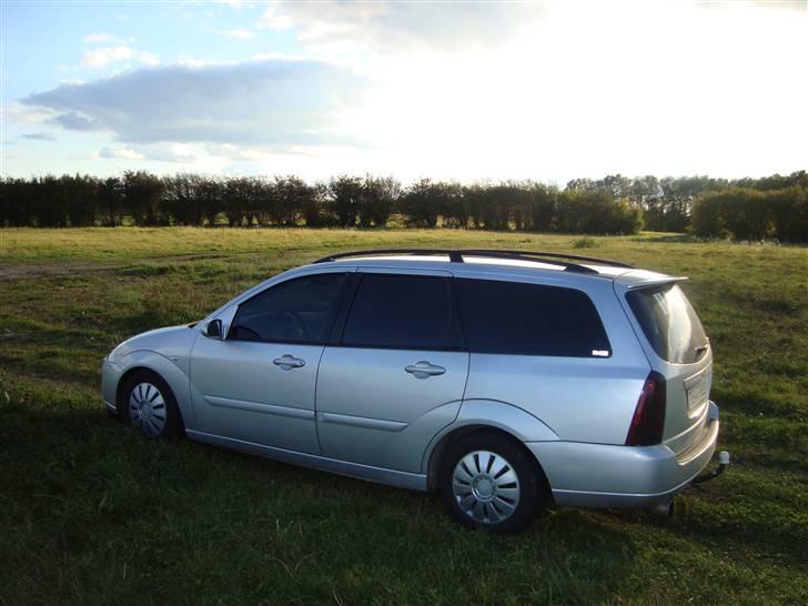 Ford focus st.car SOLGT billede 17