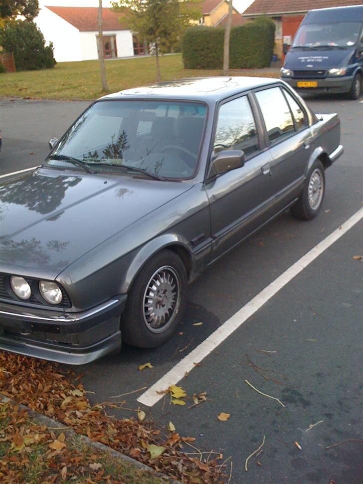 BMW e30 320i solgt billede 3
